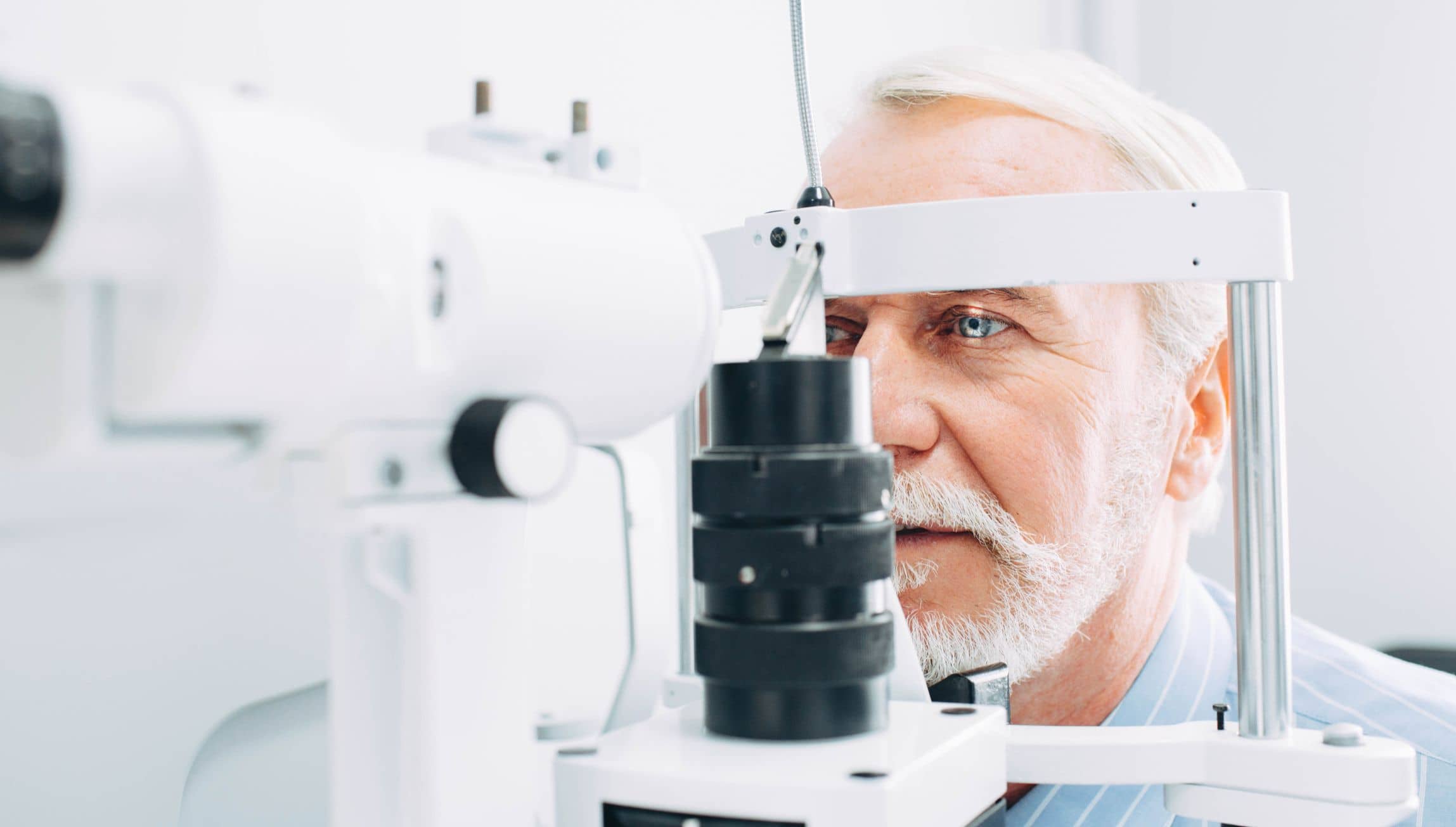 Лечение катаракты в центре микрохирургии глаза Yourmed